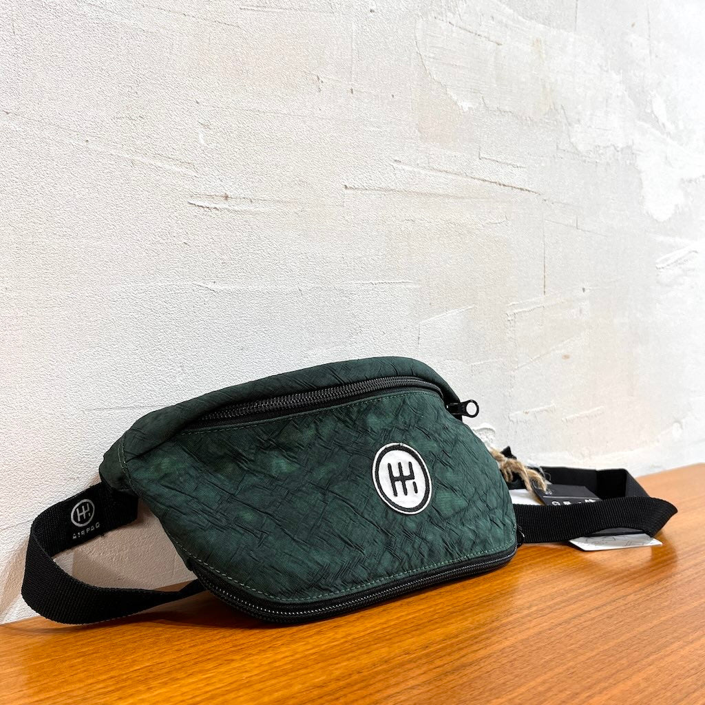 【新品・デッドストック】エアパック / AIR PAQ ヒップバッグ ウエストポーチ SDGs  サスティナブル 斜めがけ