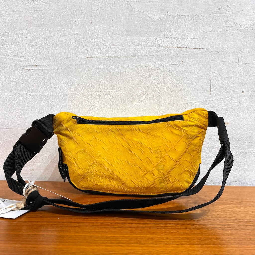 【新品・デッドストック】エアパック / AIR PAQ ヒップバッグ ウエストポーチ SDGs  サスティナブル 斜めがけ