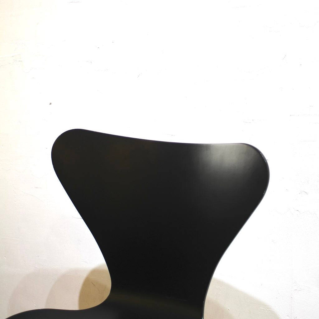 フリッツハンセン / FRITZ HANSEN セブンチェア ラッカーブラック アルネ・ヤコブセン / Arne Jacobsen