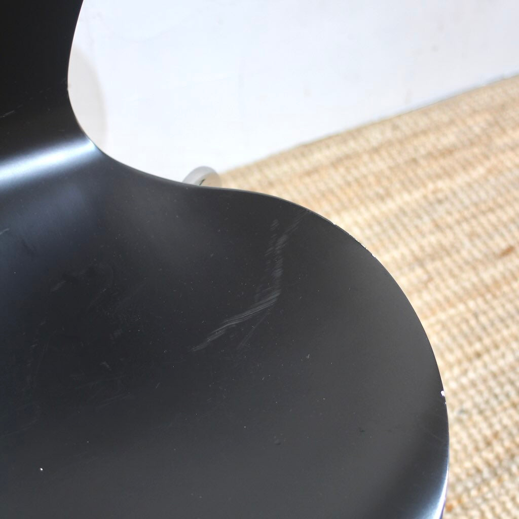 フリッツハンセン / FRITZ HANSEN セブンチェア ラッカーブラック アルネ・ヤコブセン / Arne Jacobsen
