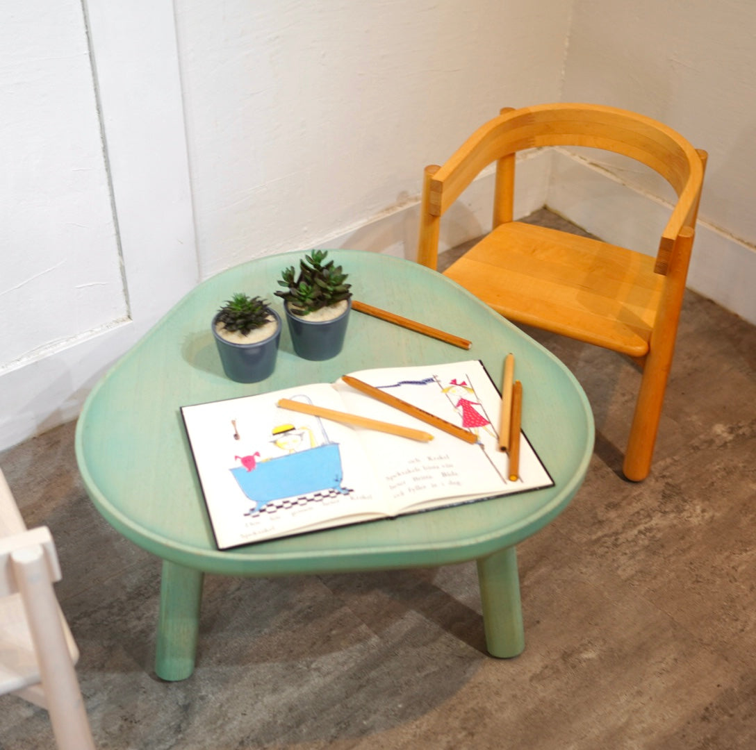 カリモクニュースタンダード / Karimoku New Standard キッズチェア＆テーブル3点セット 展示品