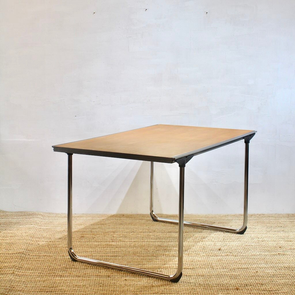 フリッツハンセン / FRITZ HANSEN クリックテーブル エリック・マグヌッセン