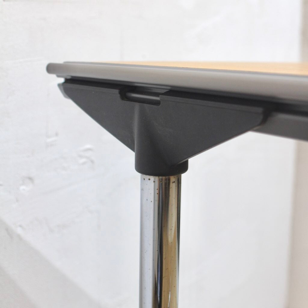 フリッツハンセン / FRITZ HANSEN クリックテーブル エリック