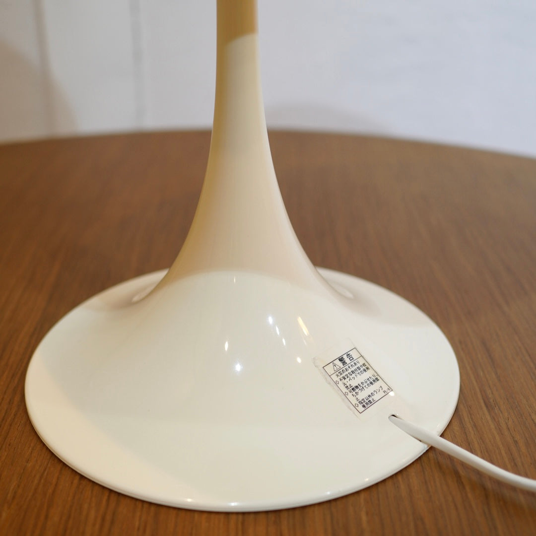 ルイスポールセン / Louis Polusen パンテラ400 テーブルランプ V2 ヴァ－ナー・パントン 展示品