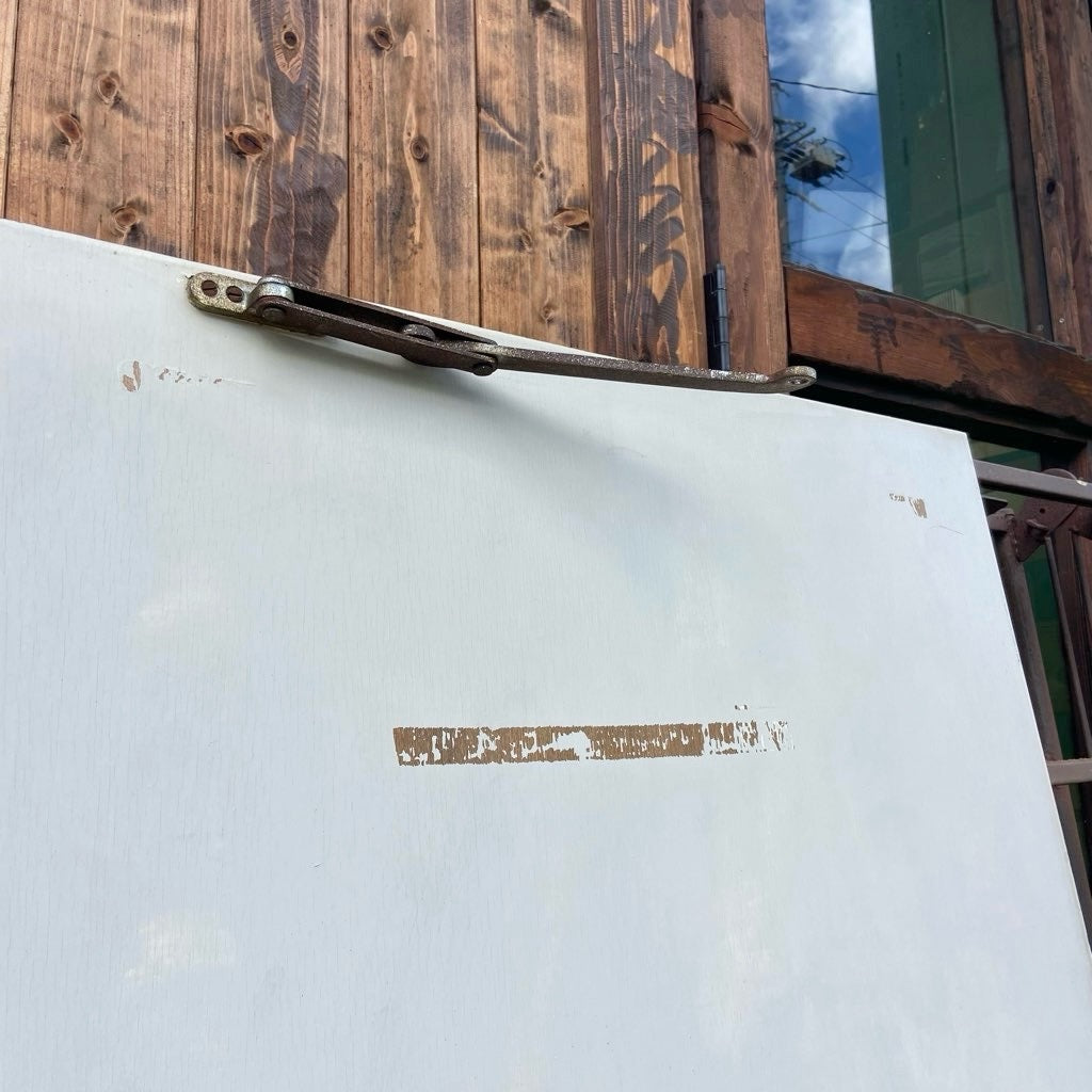 ヴィンテージ建具 昭和レトロ シンプルなデザインが合わせやすい