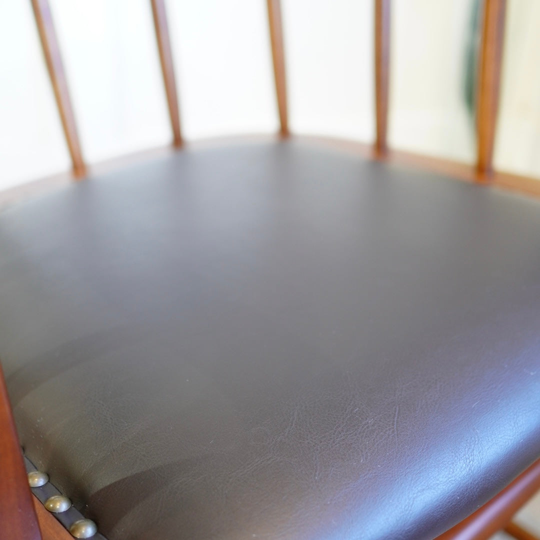 アクメファニチャー / ACME Funiture オークス / OAKS アームチェア PVC ブラック