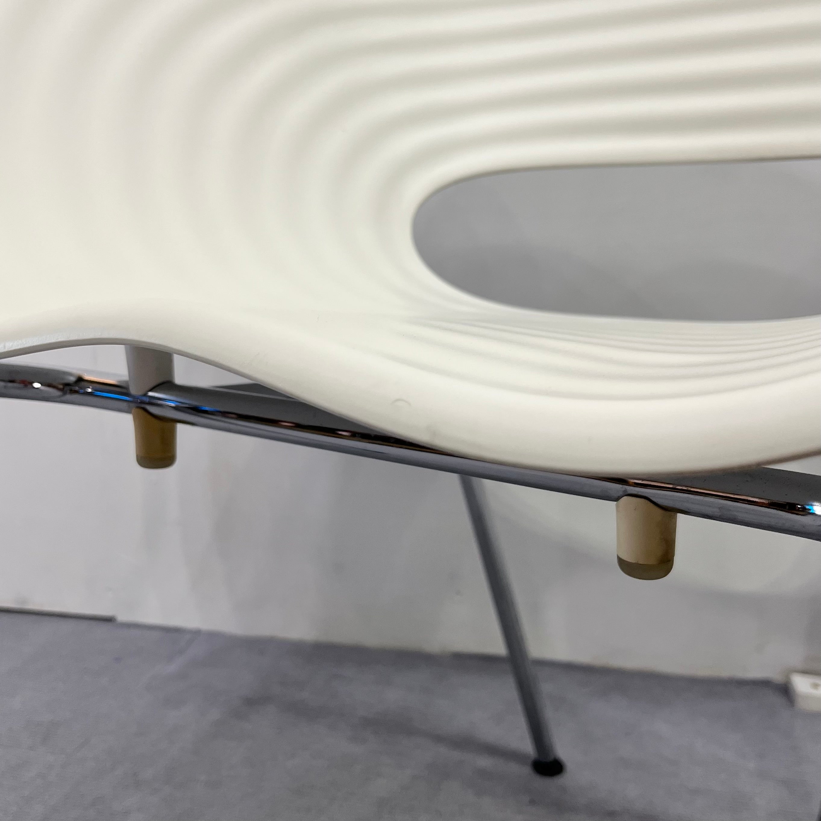 ヴィトラ / Vitra トムバック / Tom vacチェア ロン・アラッド/Ron Arad ホワイト
