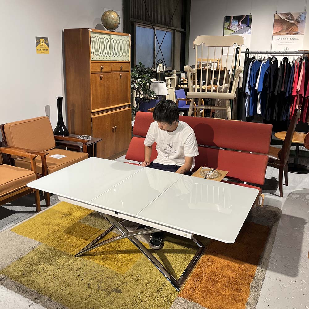 カリガリス / Calligaris  コヌビア マジックジェー /  connubia Magic-J 昇降＆伸長式ガラステーブル