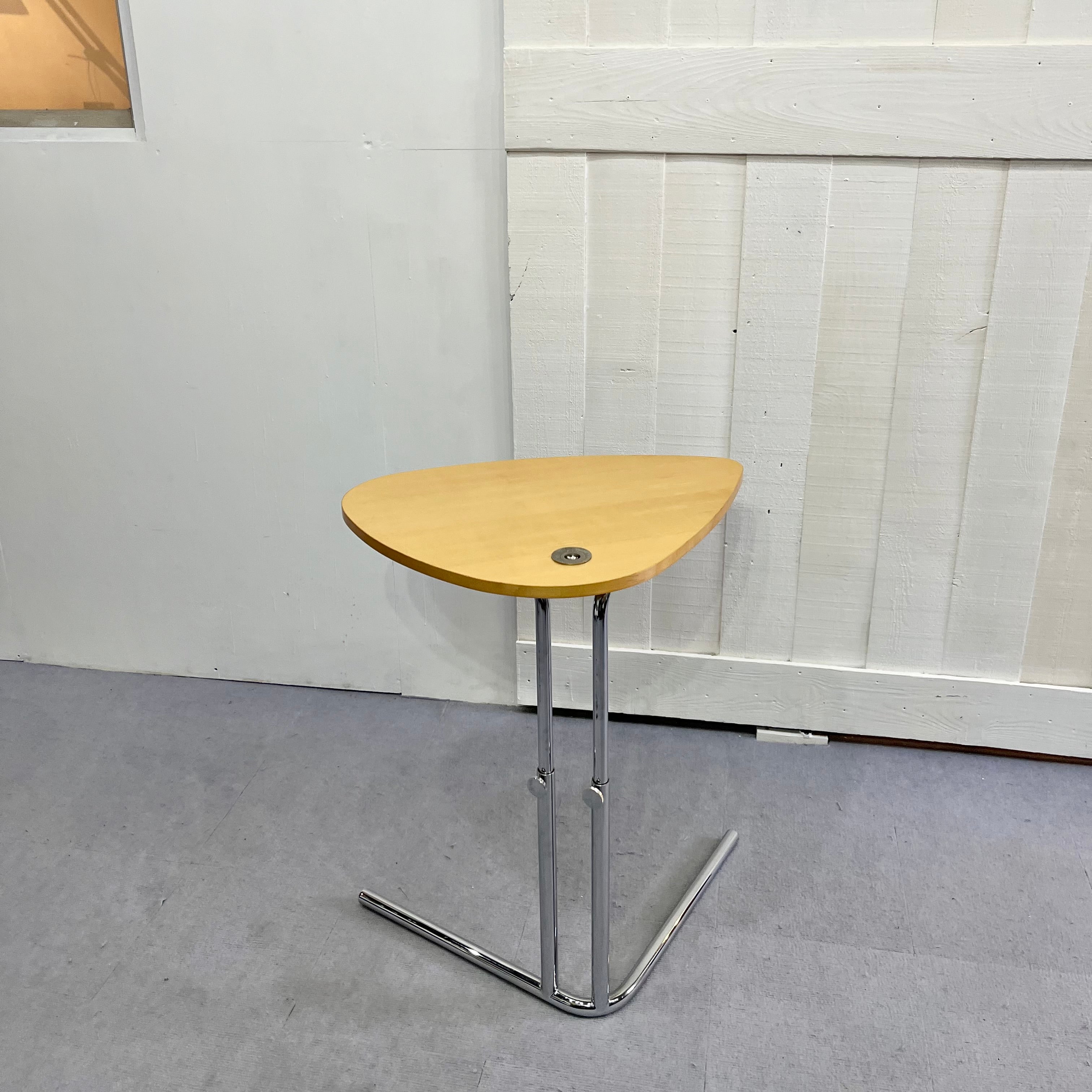 TECTA(テクタ) K22 サイドテーブル 今売れている！最強のサイドテーブル《 K22 side table 》 | The