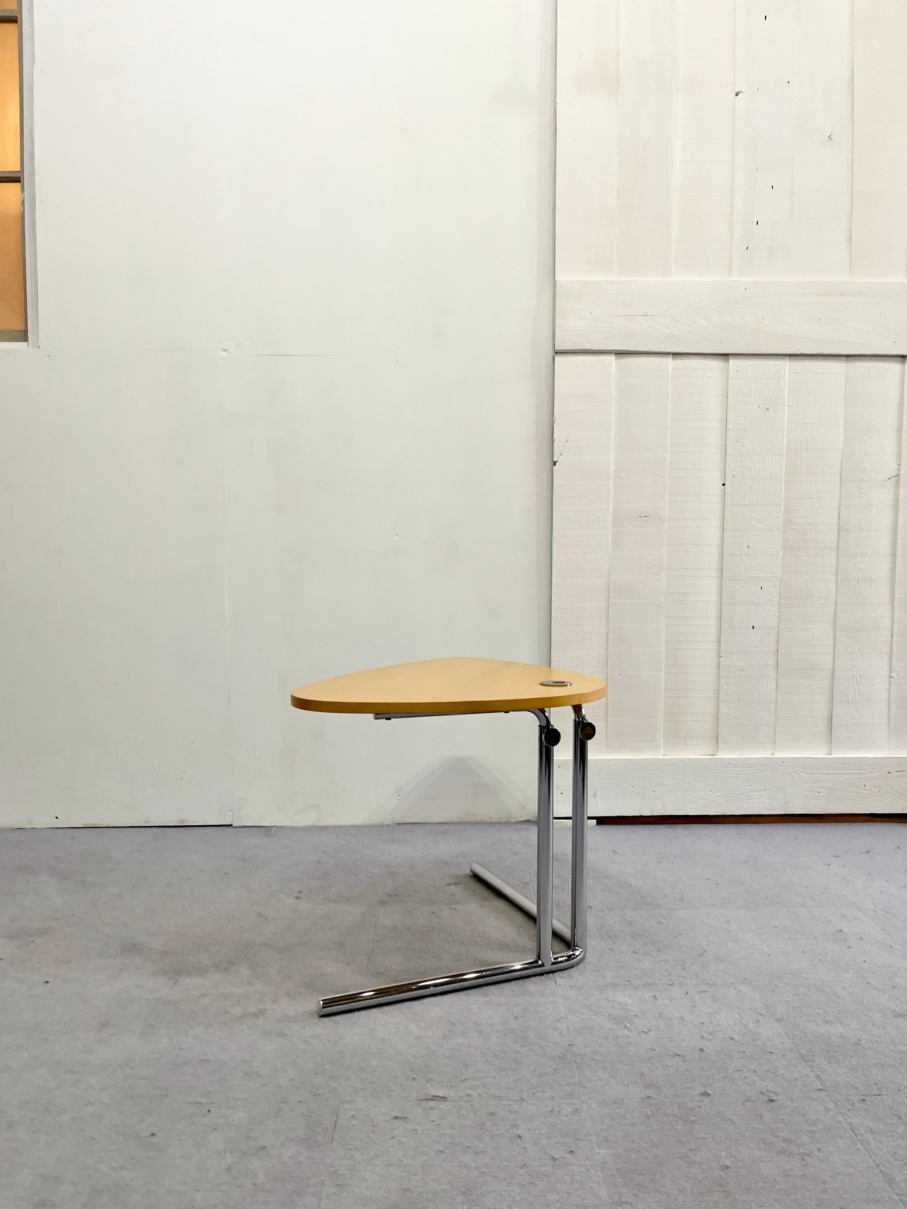 テクタ / TECTA K22 サイドテーブル メープル