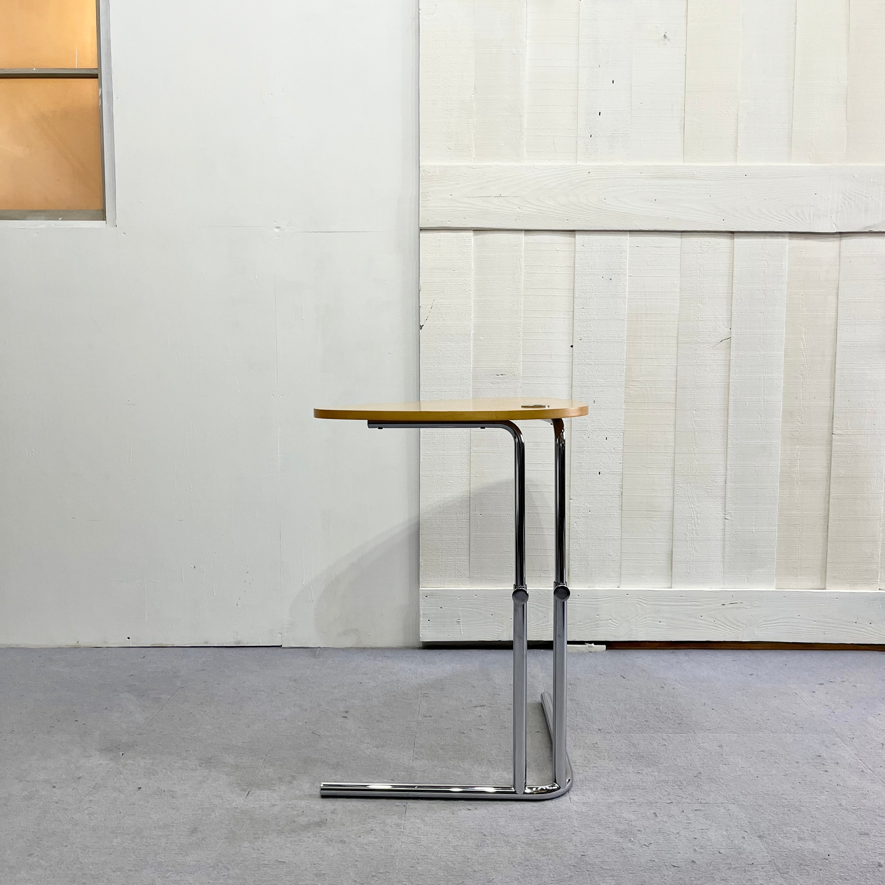 テクタ / TECTA K22 サイドテーブル メープル 中古 ソファテーブル 昇降