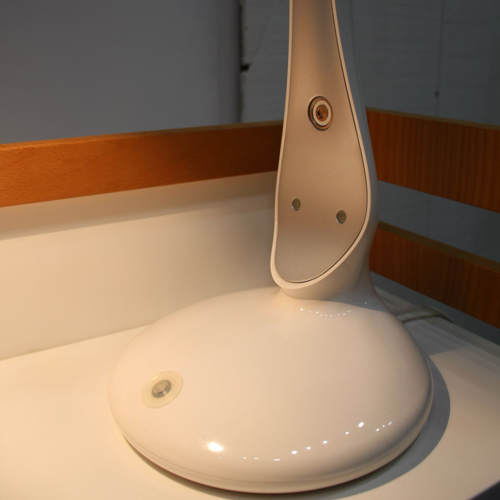 ヤマギワ / YAMAGIWA バイオライト / BioLITE エオン EON デスクライト