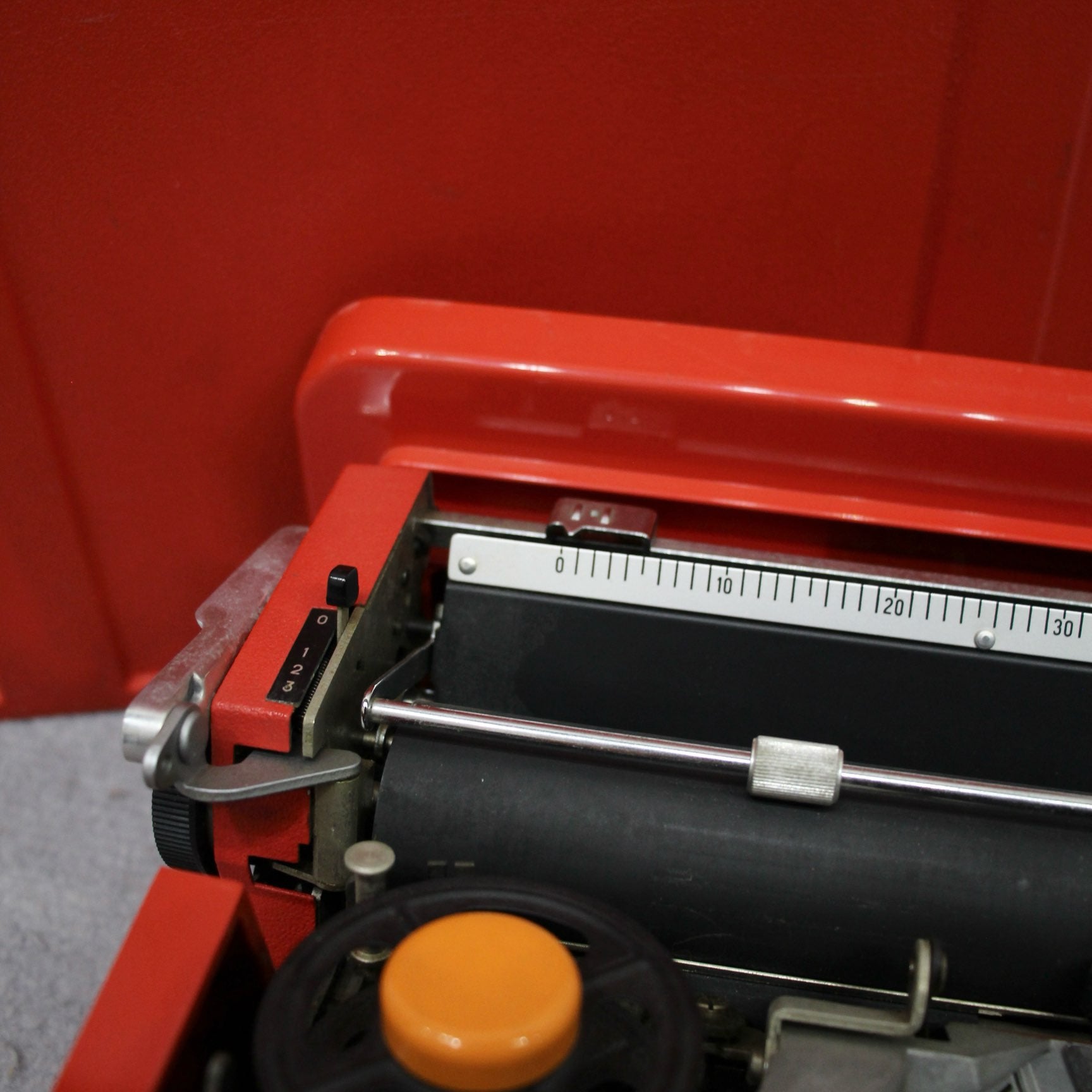 オリベッティ / olivetti バレンタイン / Valentine タイプライター