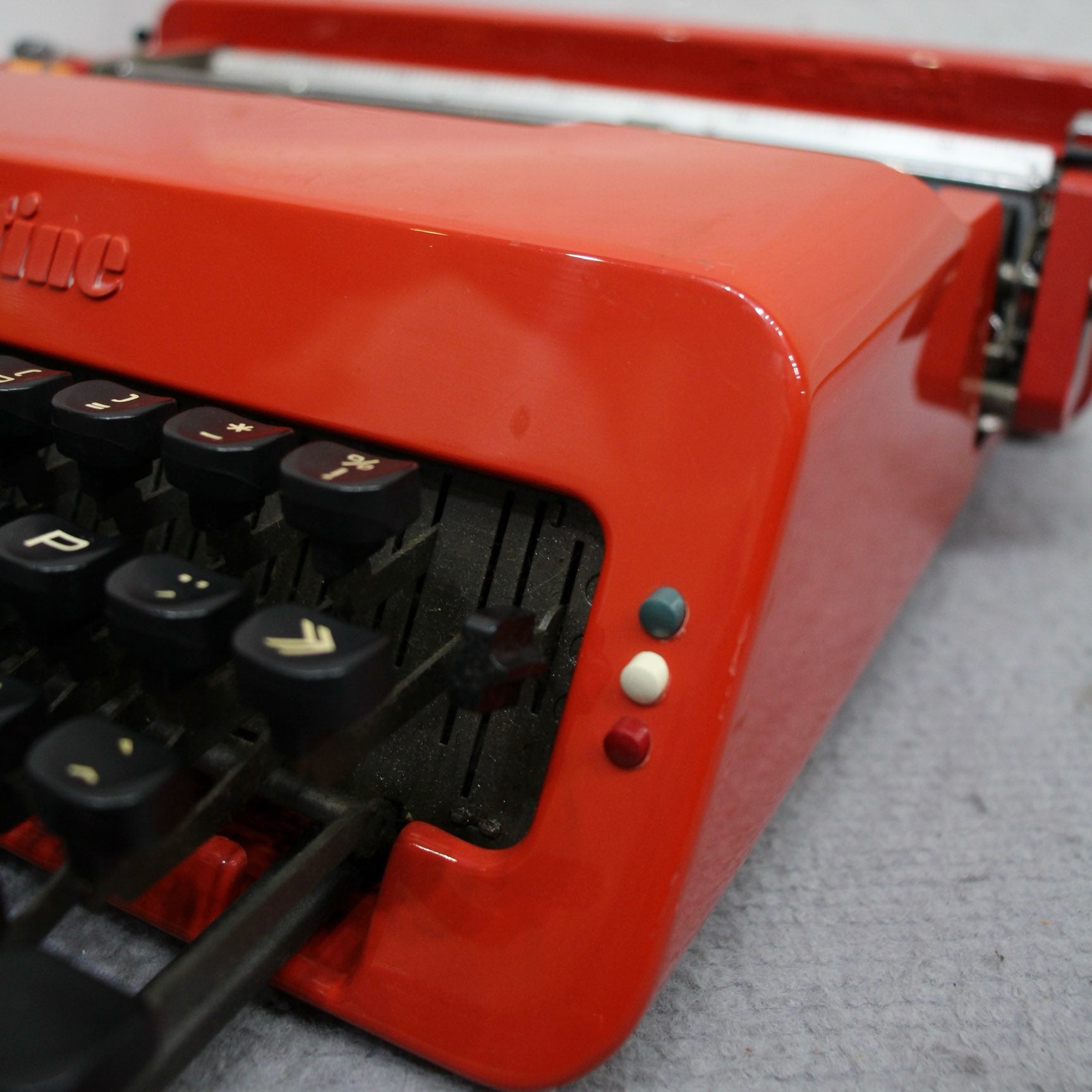 オリベッティ / olivetti バレンタイン / Valentine タイプライター エットレ・ソットサス ヴィンテージ