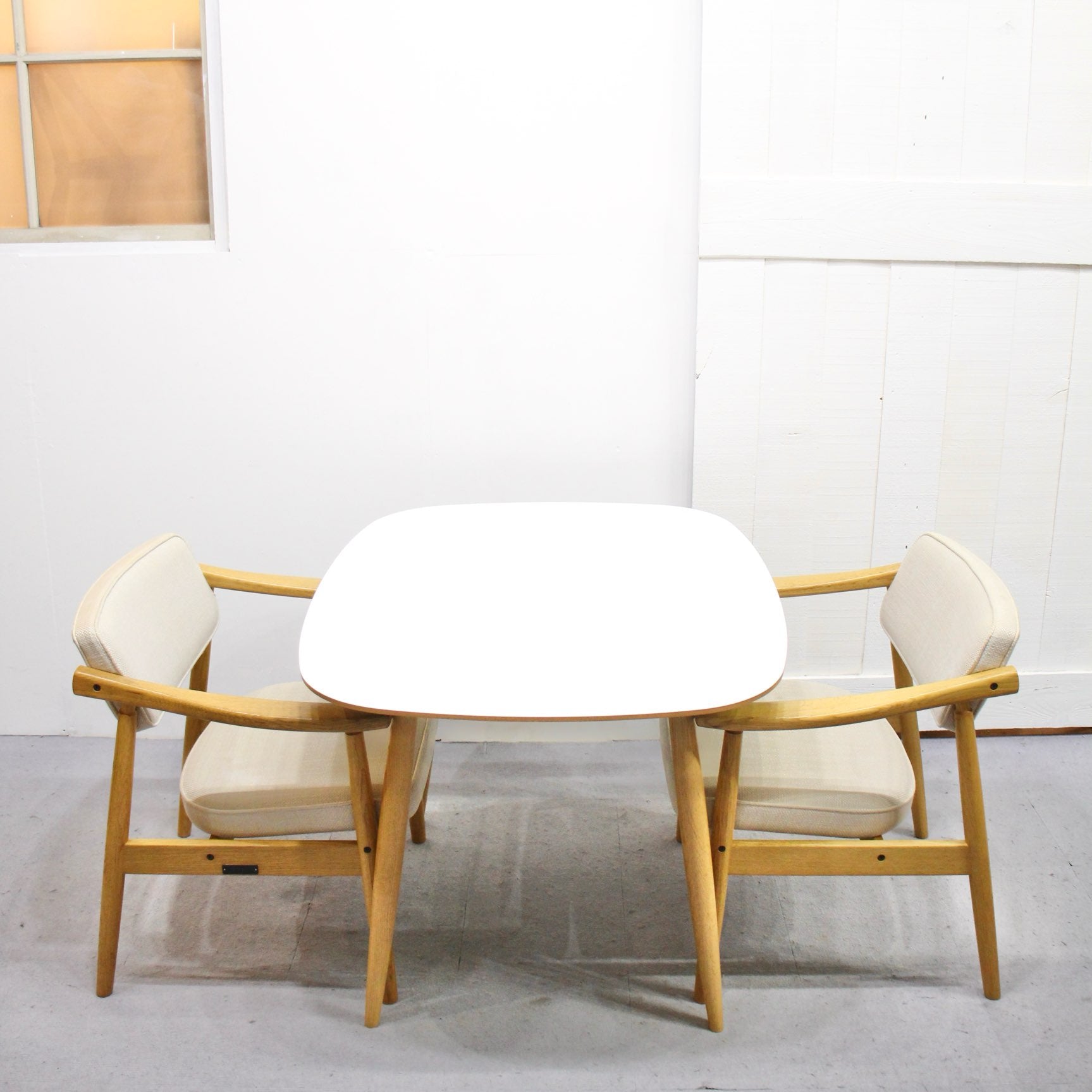 カリモク60+ Dテーブル メラミントップ ダイニングテーブル