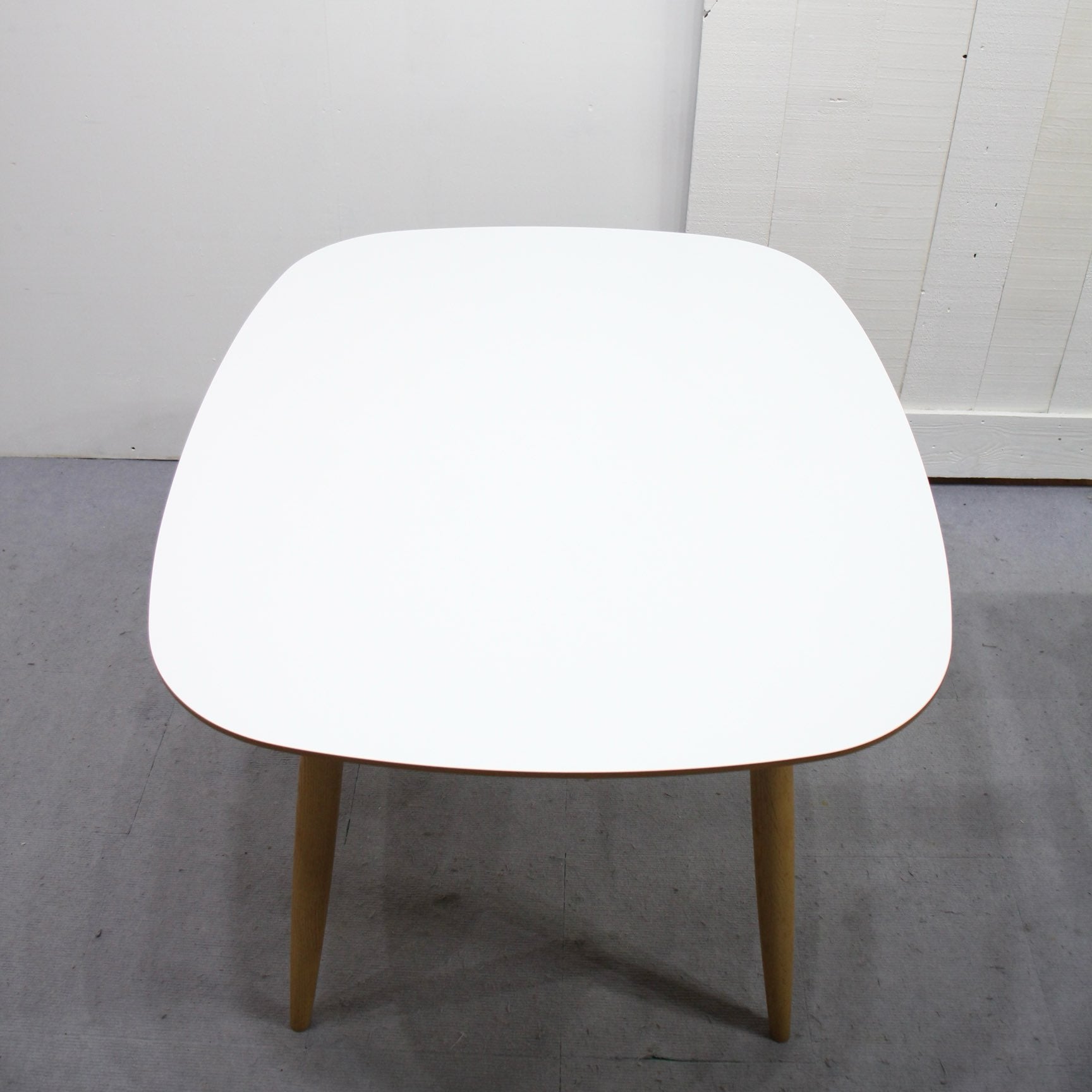 カリモク60+ Dテーブル メラミントップ ダイニングテーブル