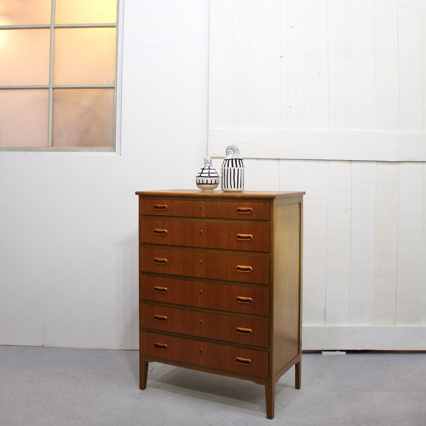 北欧ヴィンテージ チーク材 6段チェスト