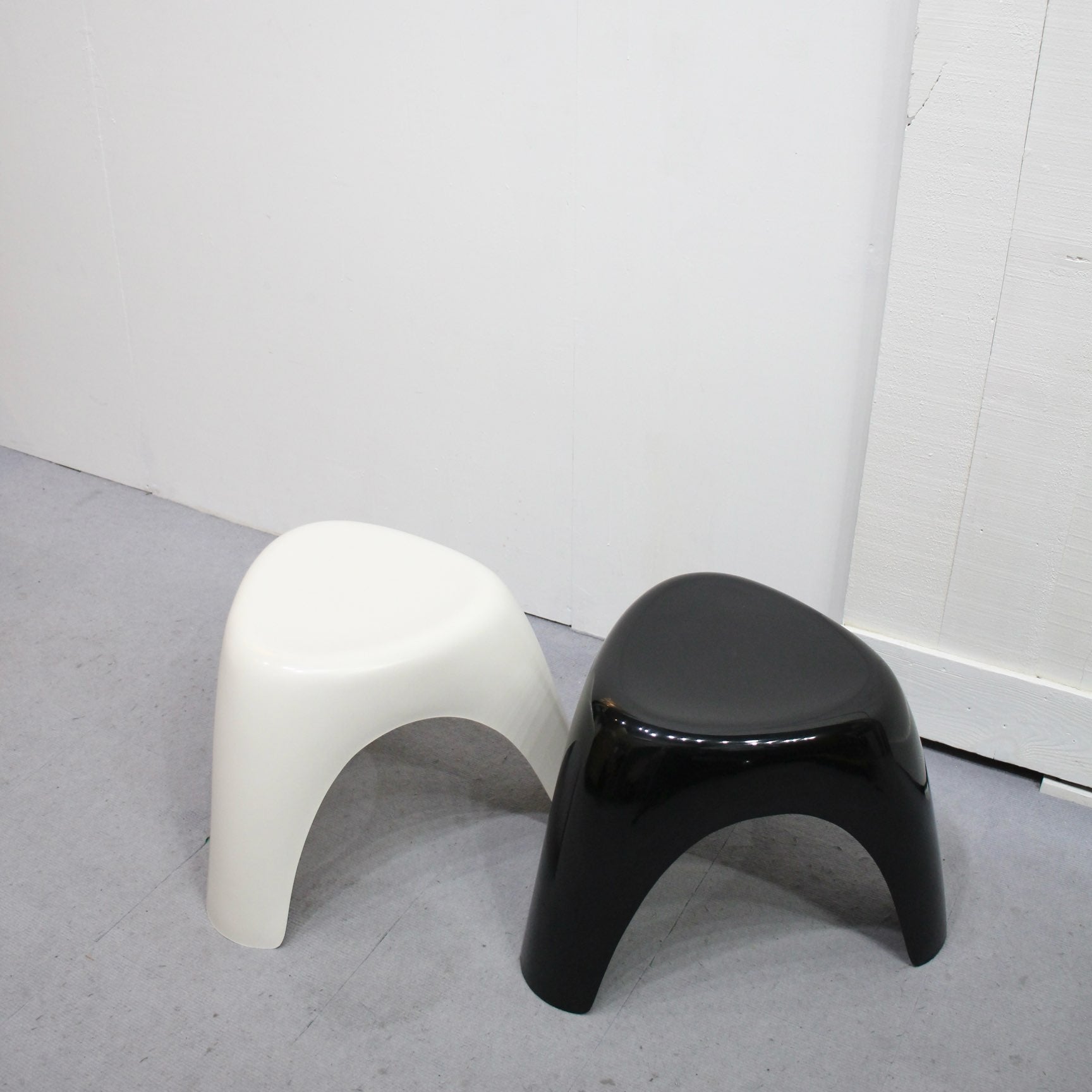 ハビタ / habitat エレファントスツール FRP製 ホワイト 柳宗理 ヴィンテージ