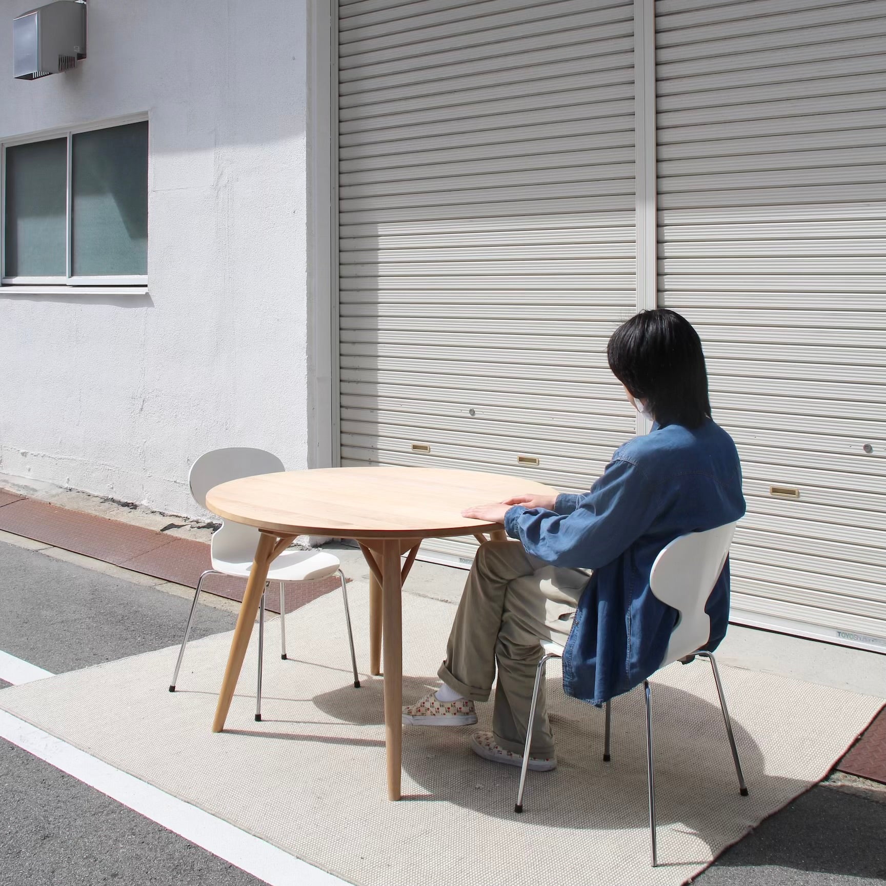 TAK 北の住まい設計社　【廃盤品】ラウンドカフェテーブル TAK様専用 北の住まい設計社 【廃盤品】ラウンドカフェテーブル - メルカリ