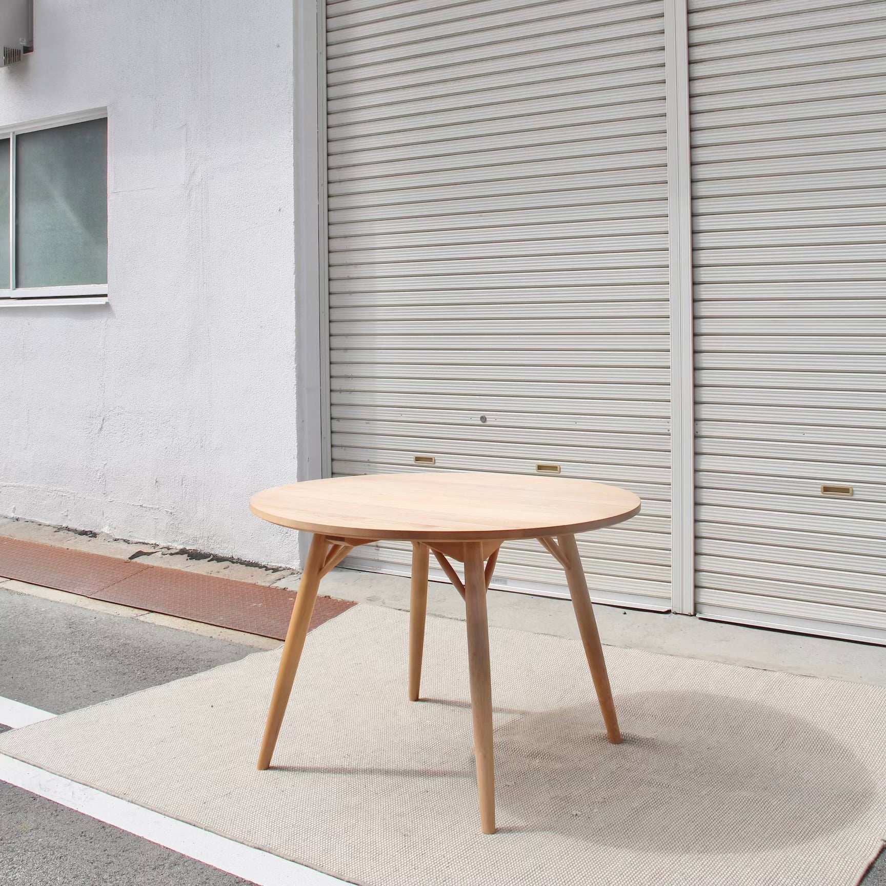 北の住まい設計社 ラウンドダイニングテーブルφ105 カエデ無垢