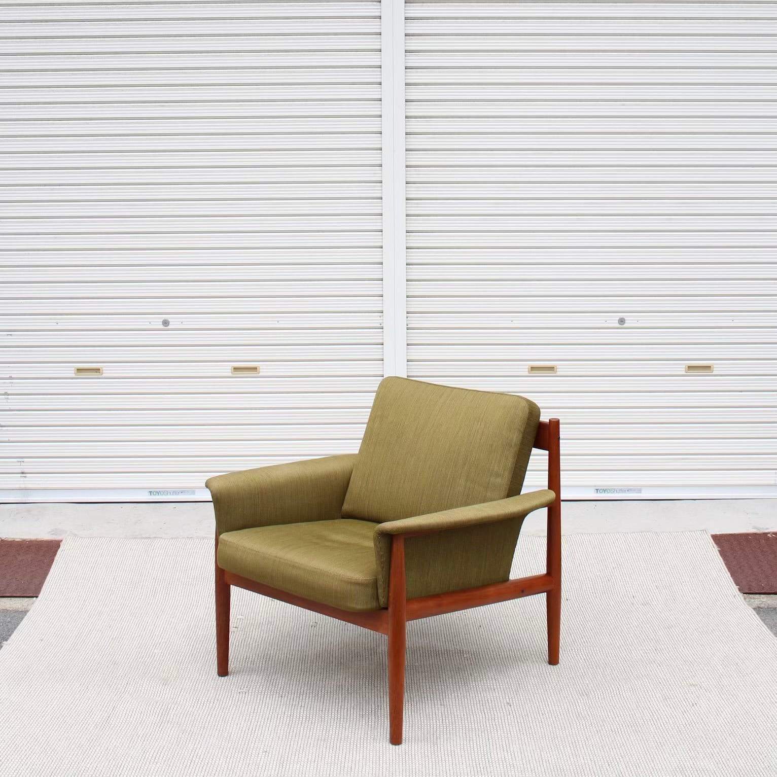 トラックファニチャー / TRUCK FURNITURE SUTTO ハイスツール / SUTTO