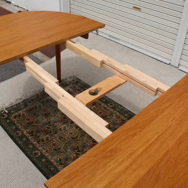 カール・ハンセン＆サン / Carl Hansen & Søn 伸長式ダイニングテーブル ハンス J. ウェグナー 北欧