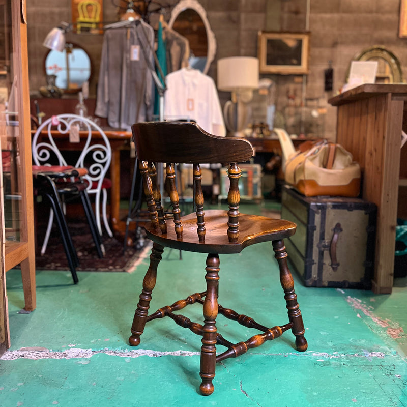 ヴィンテージ　三越ブルージュラダーバックチェアー