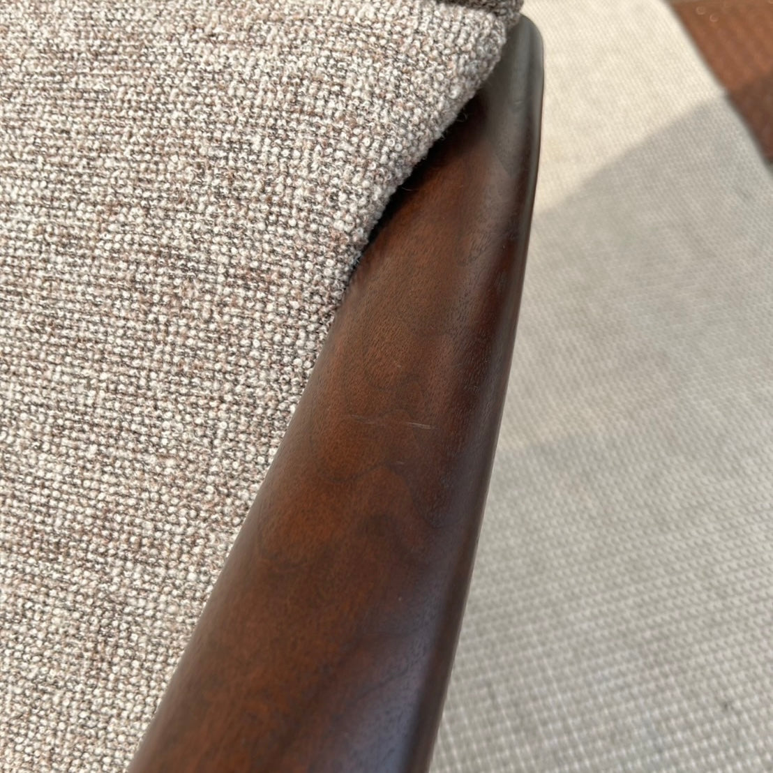 飛騨産業 VIOLA ハイバック パーソナルチェア & オットマン ウォールナット