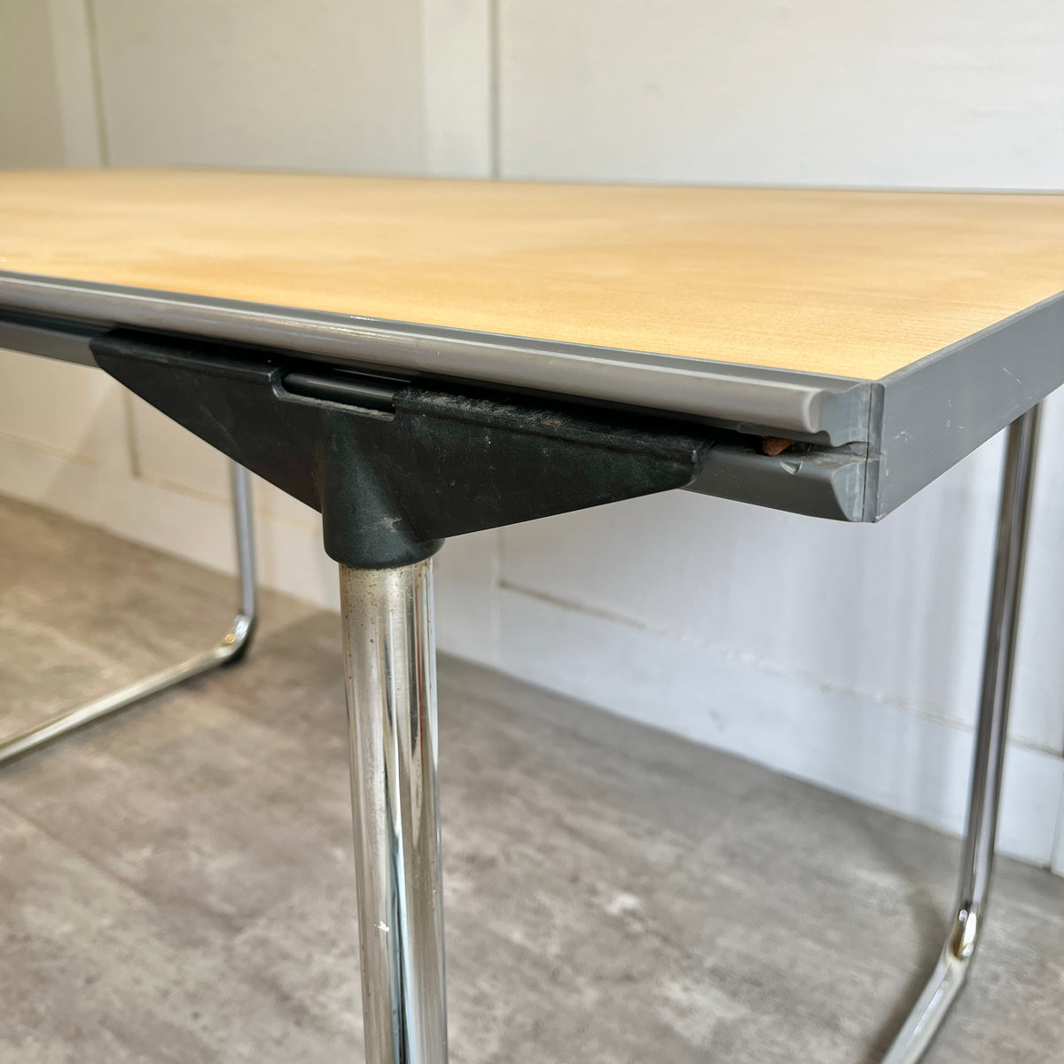 【期間限定20％OFF】フリッツ・ハンセン / FRITZ HANSEN クリックテーブル / CLICK エリック・マグヌッセン