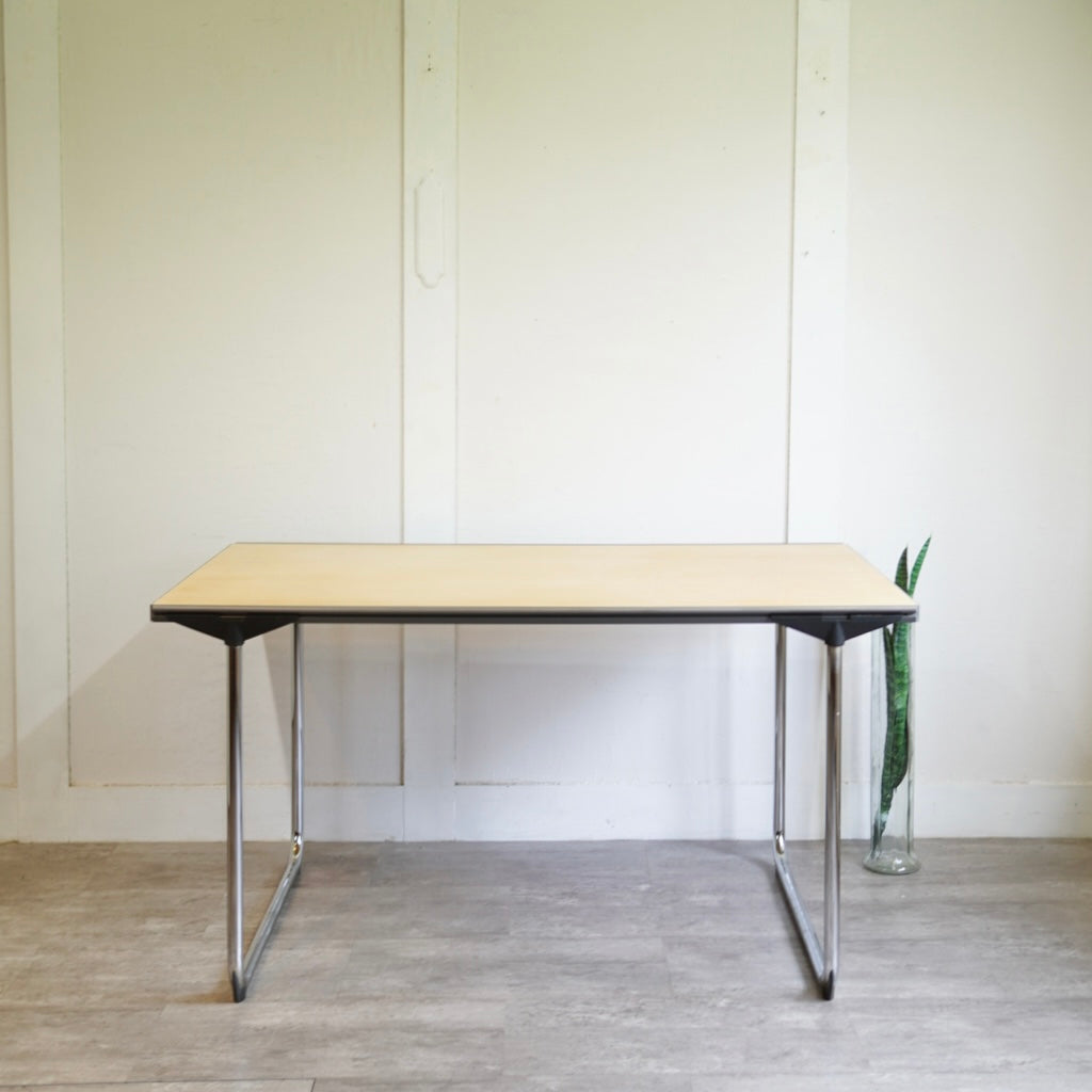【期間限定20％OFF】フリッツ・ハンセン / FRITZ HANSEN クリックテーブル / CLICK エリック・マグヌッセン