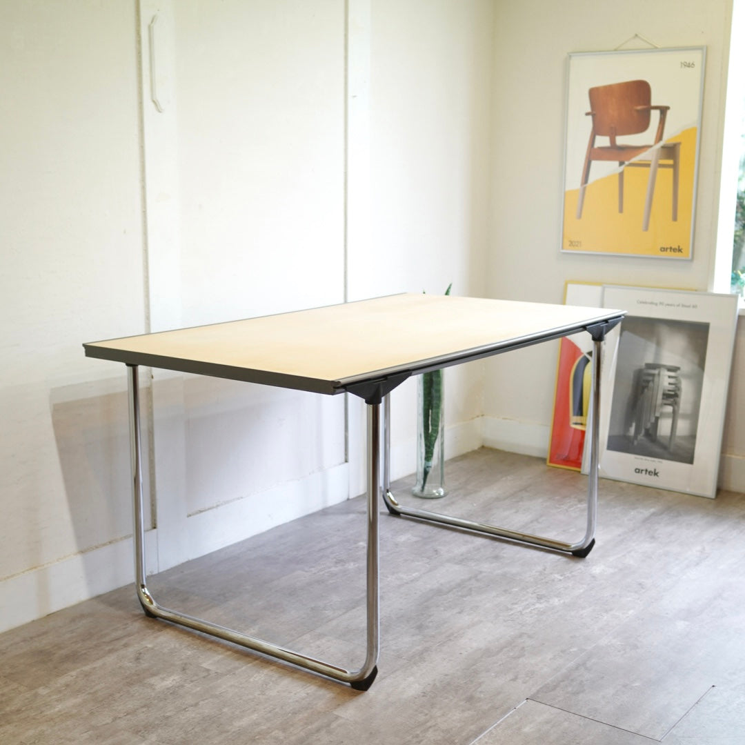 【期間限定20％OFF】フリッツ・ハンセン / FRITZ HANSEN クリックテーブル / CLICK エリック・マグヌッセン