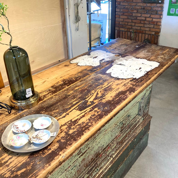 シャビーなカウンター ディスプレイ台 店舗什器 レジカウンター アンティーク