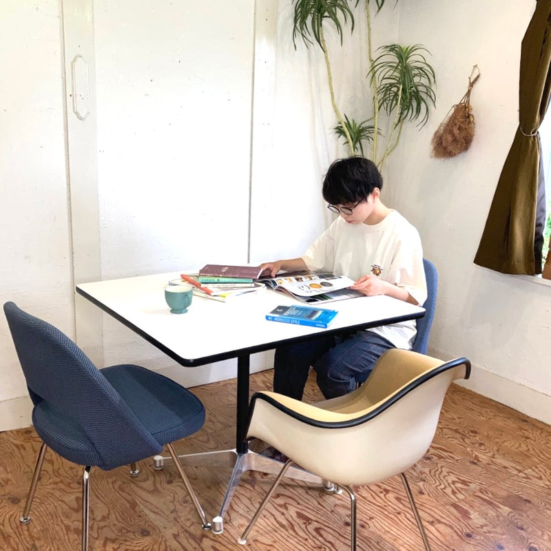 ハーマンミラー / Herman Miller スクエアテーブル コントラクトベース