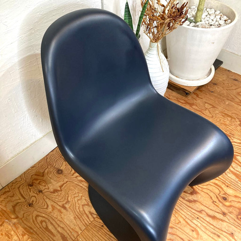 ヴィトラ  /  Vitra パントンチェア / Panton Chair ブラック ポリプロピレン 中古