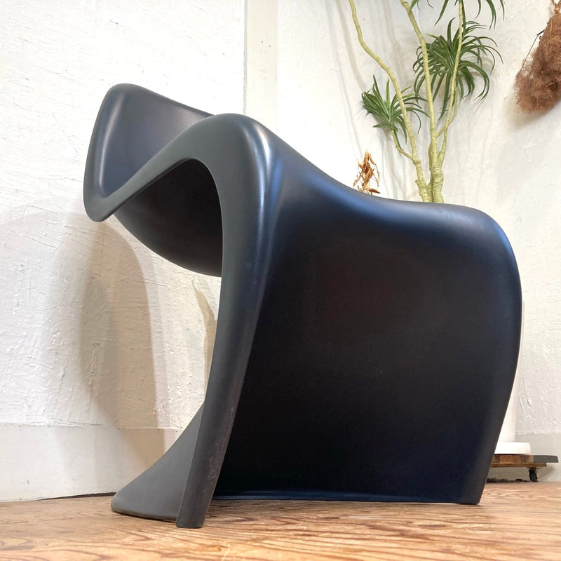 ヴィトラ  /  Vitra パントンチェア / Panton Chair ブラック ポリプロピレン 中古