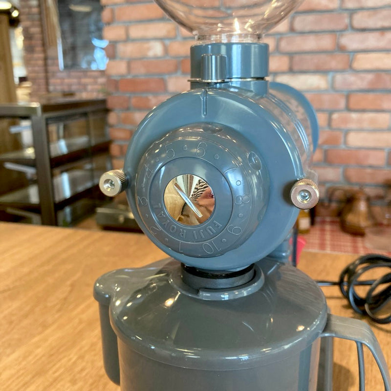 フジローヤル / FUJI ROYAL オートカット付きコーヒーミル R-220 みるっこ 中古 フジローヤル / FUJI ROYAL オートカット付きコーヒーミル R-220 みるっこ 中古