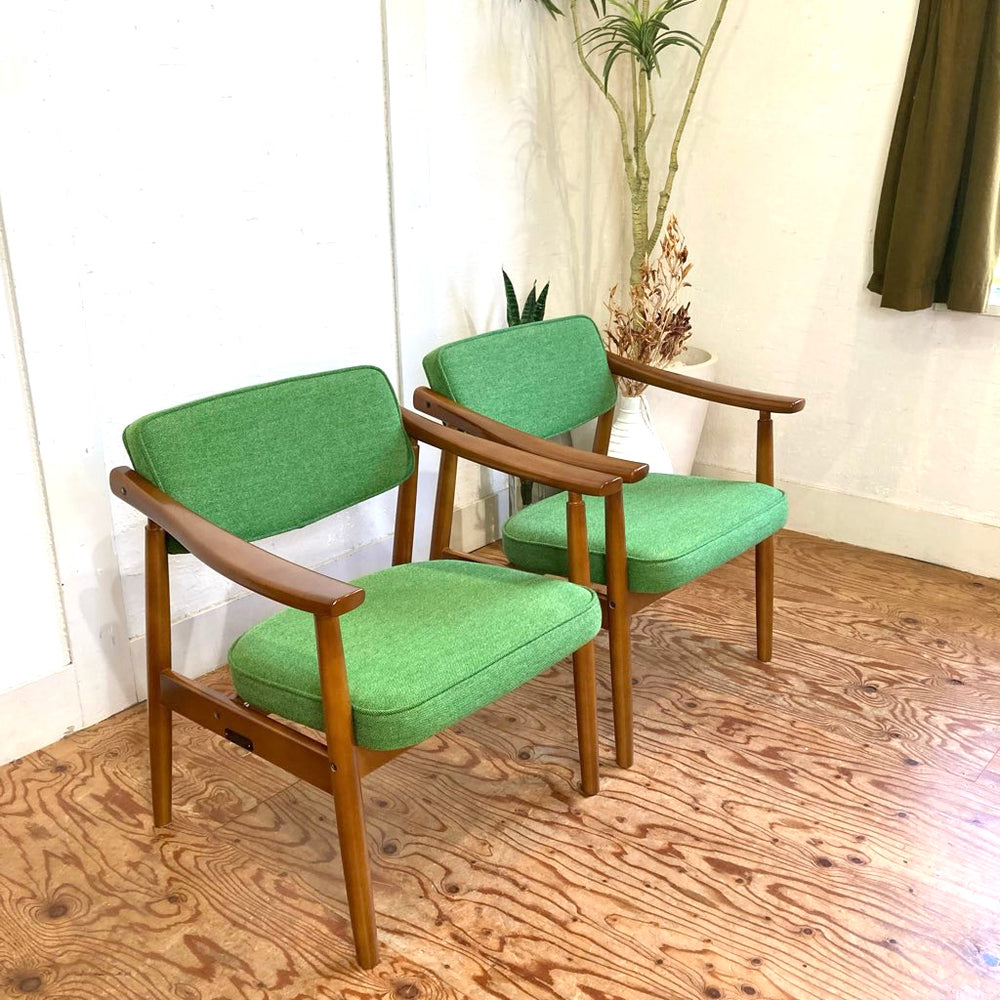 中古品】カリモク家具 カリモク60 カフェチェア 緑 チェア 椅子