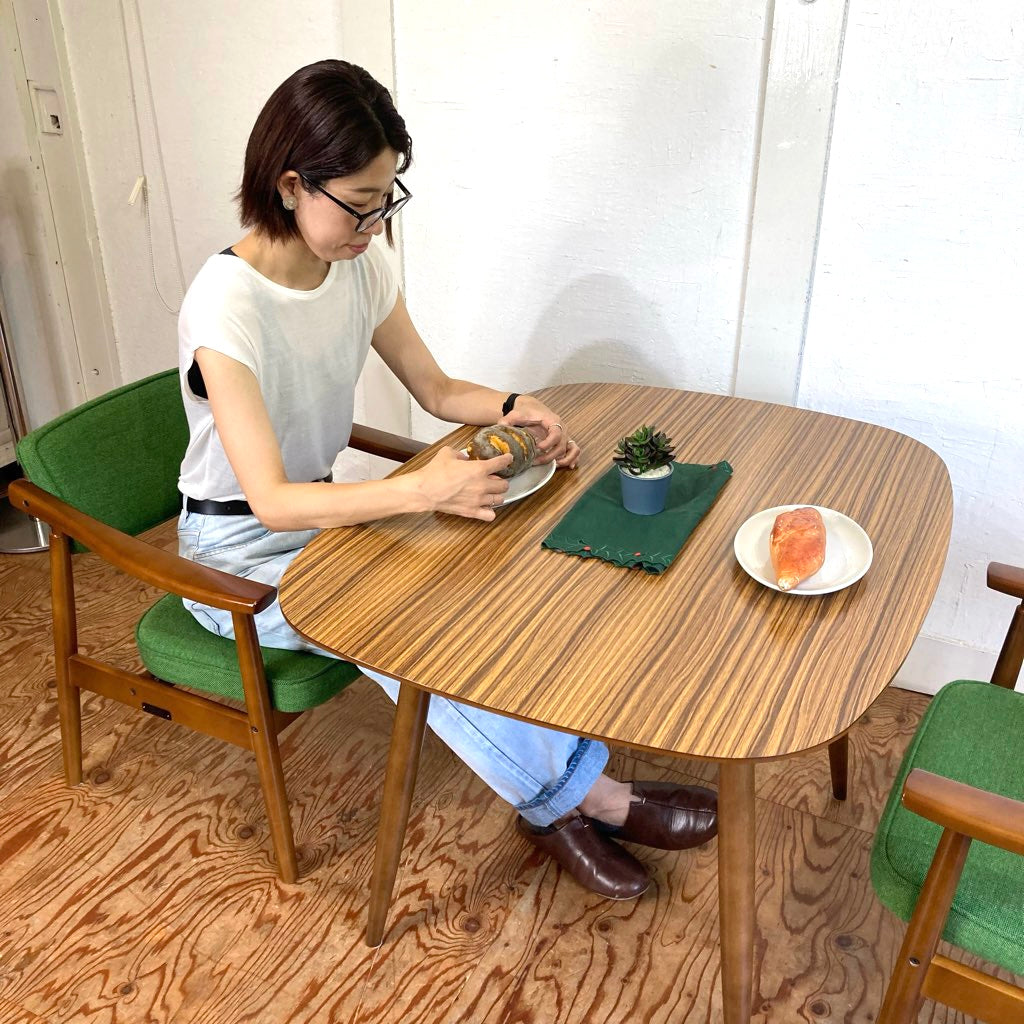 カリモク60 / karimoku Dテーブル ダイニングテーブル 中古 カフェテーブル 小さい かわいい 1人暮らし – Restyle