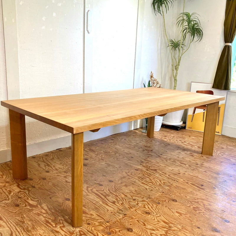 送料無料【新品】木目がきれいなダイニングテーブル アウトレット