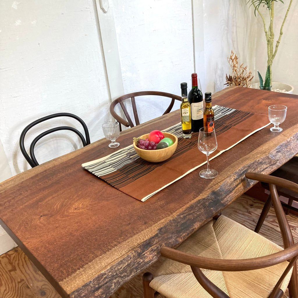 サペリ玉杢 一枚板 ダイニングテーブル 中古