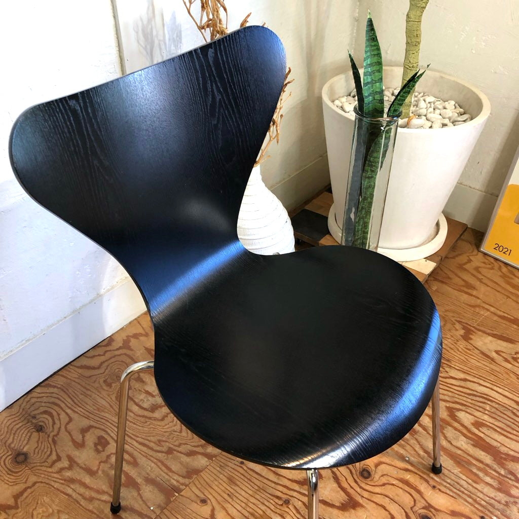 フリッツ・ハンセン / FRITZ HANSEN セブンチェア 【2】 ブラック アルネ・ヤコブセン 中古