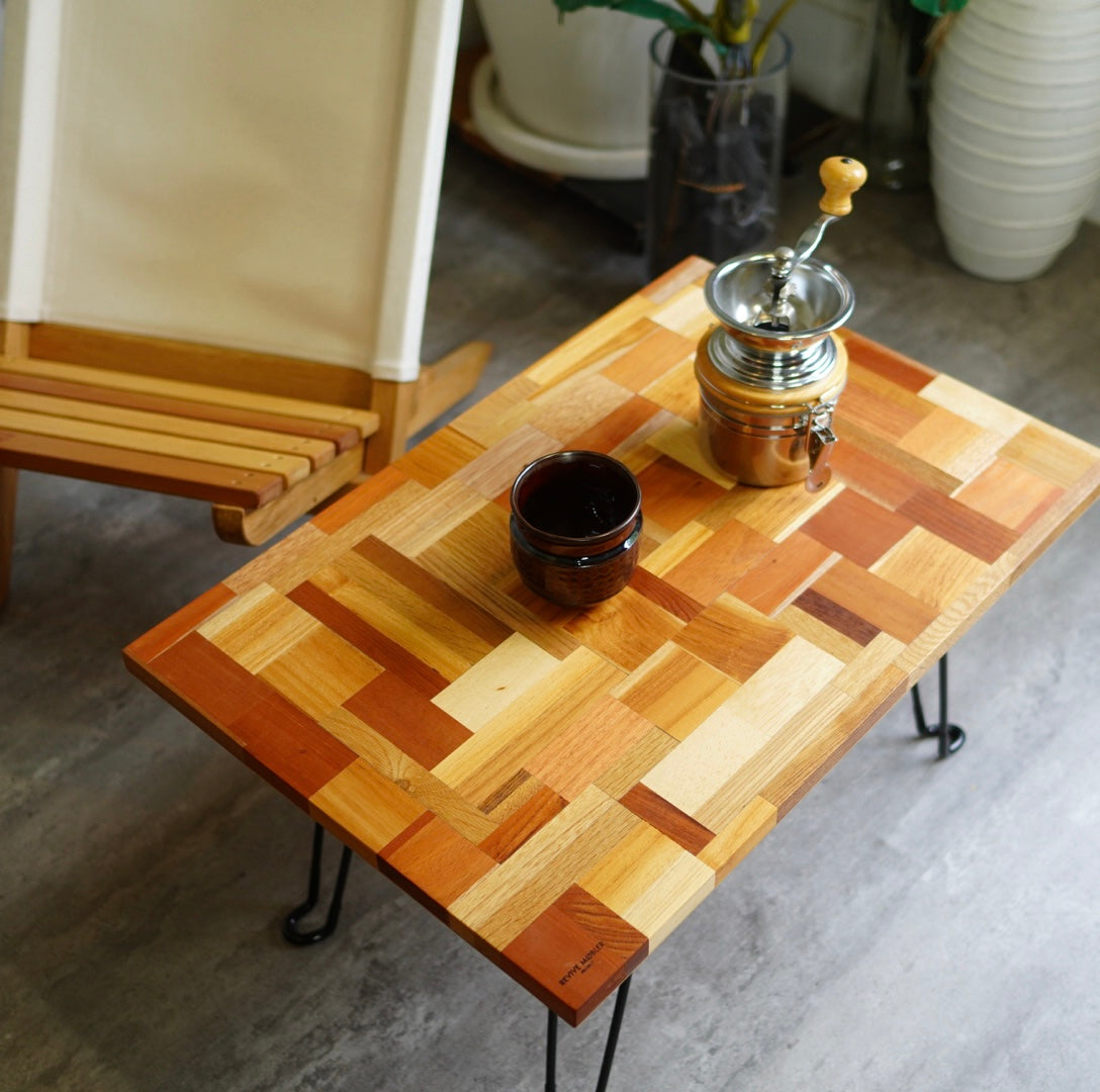 不要になった古い家具の木材から作った折り畳める ちゃぶ台 リメイク家具 再生家具 リバイブモブラープロジェクト