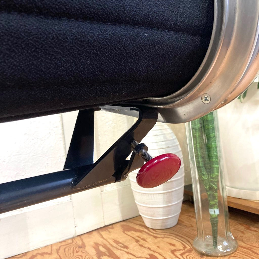 ハーマンミラー / Herman Miller  イームズ アルミナムグループ マネジメントチェア ブラック ファブリック デスクチェア 5本レッグ ヴィンテージ