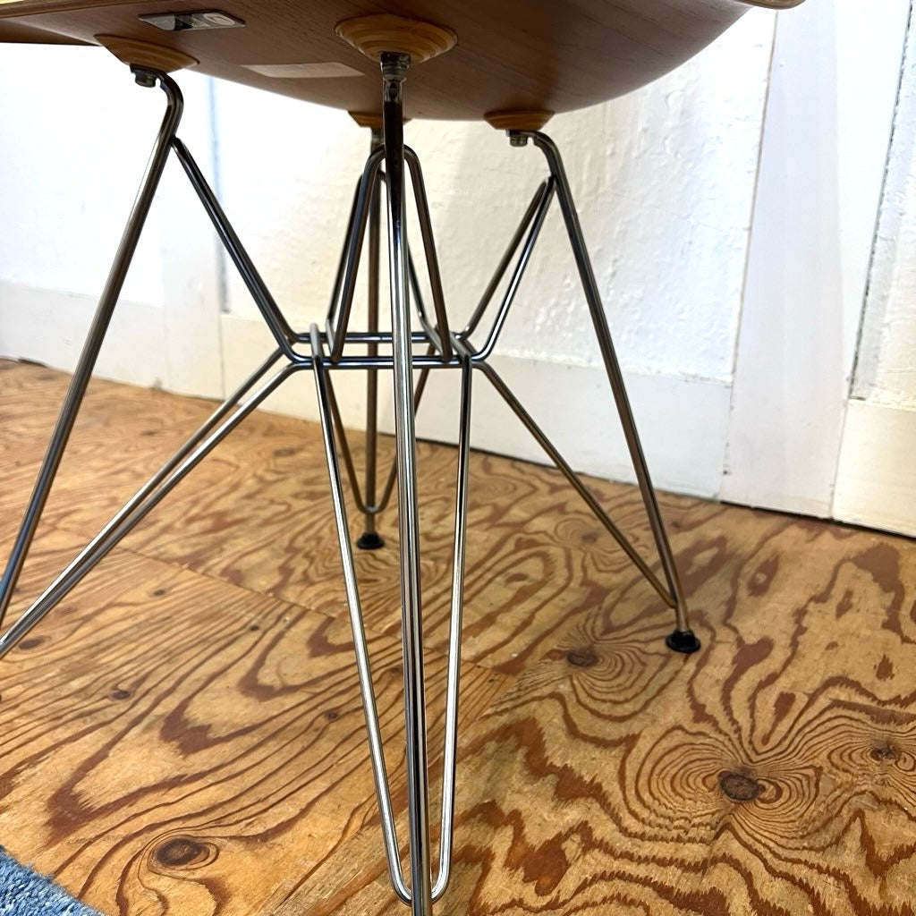 ハーマンミラー /  Herman Miller ウッドシェルチェア 【2】チェアパッド付 エッフェルベース チャールズ＆レイ・イームズ 中古
