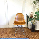 ハーマンミラー /  Herman Miller ウッドシェルチェア 【1】 エッフェルベース チャールズ＆レイ・イームズ 中古