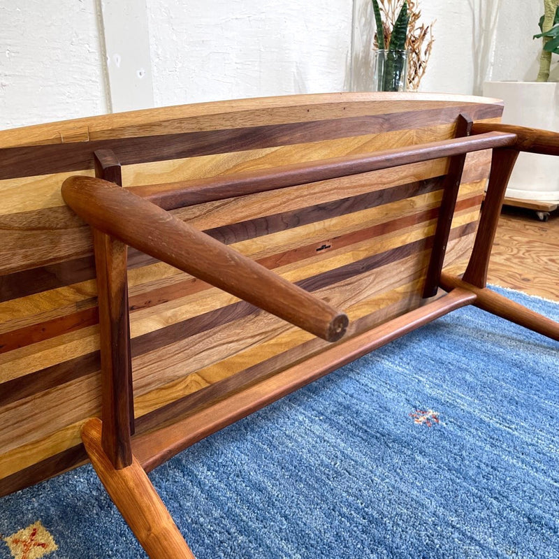 不要になった古い家具の様々な木材から作ったセンターテーブル W110 ローテーブル リバイブモブラープロジェクト