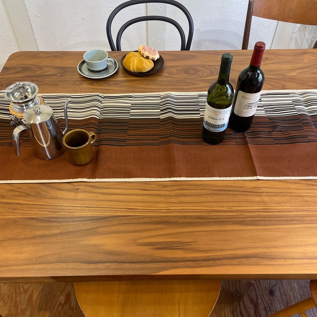 カリモク家具 / karimoku ダイニングテーブル 180cm ウォールナット無垢材 中古