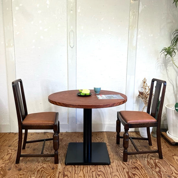 一枚板のカフェテーブル ブビンガ 無垢材 ラウンド リメイク家具 再生家具 リバイブモブラープロジェクト