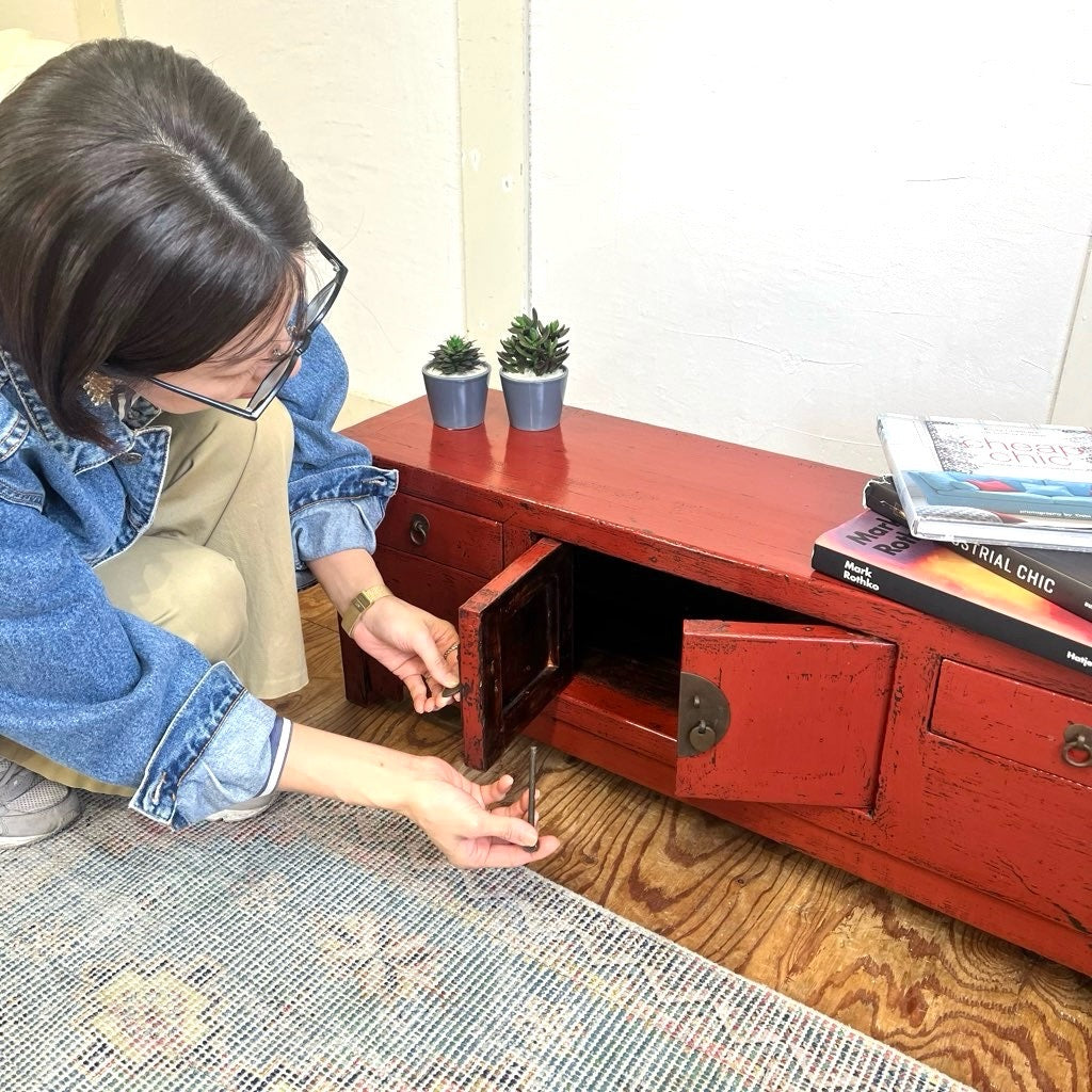 李朝家具 サイドボード キャビネット 朝鮮王朝 中古 朱色 和室 李朝家具 サイドボード キャビネット 朝鮮王朝 中古 朱色 和室