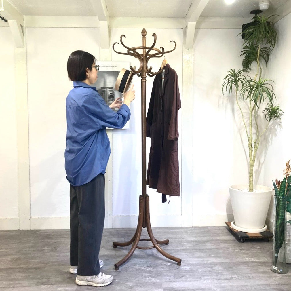 曲木 ポールハンガー 中古 アンティーク調 クラシック カーブ 美しい